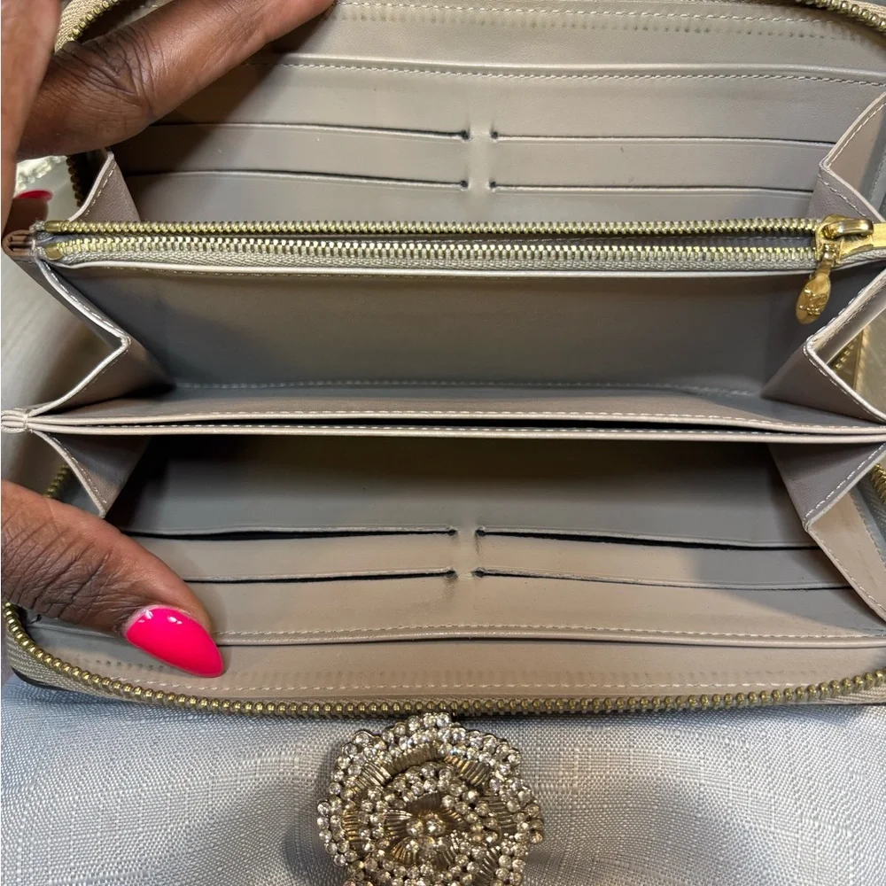 Louis Vuitton authentic louis